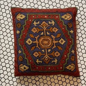 Nepalese wool pillow